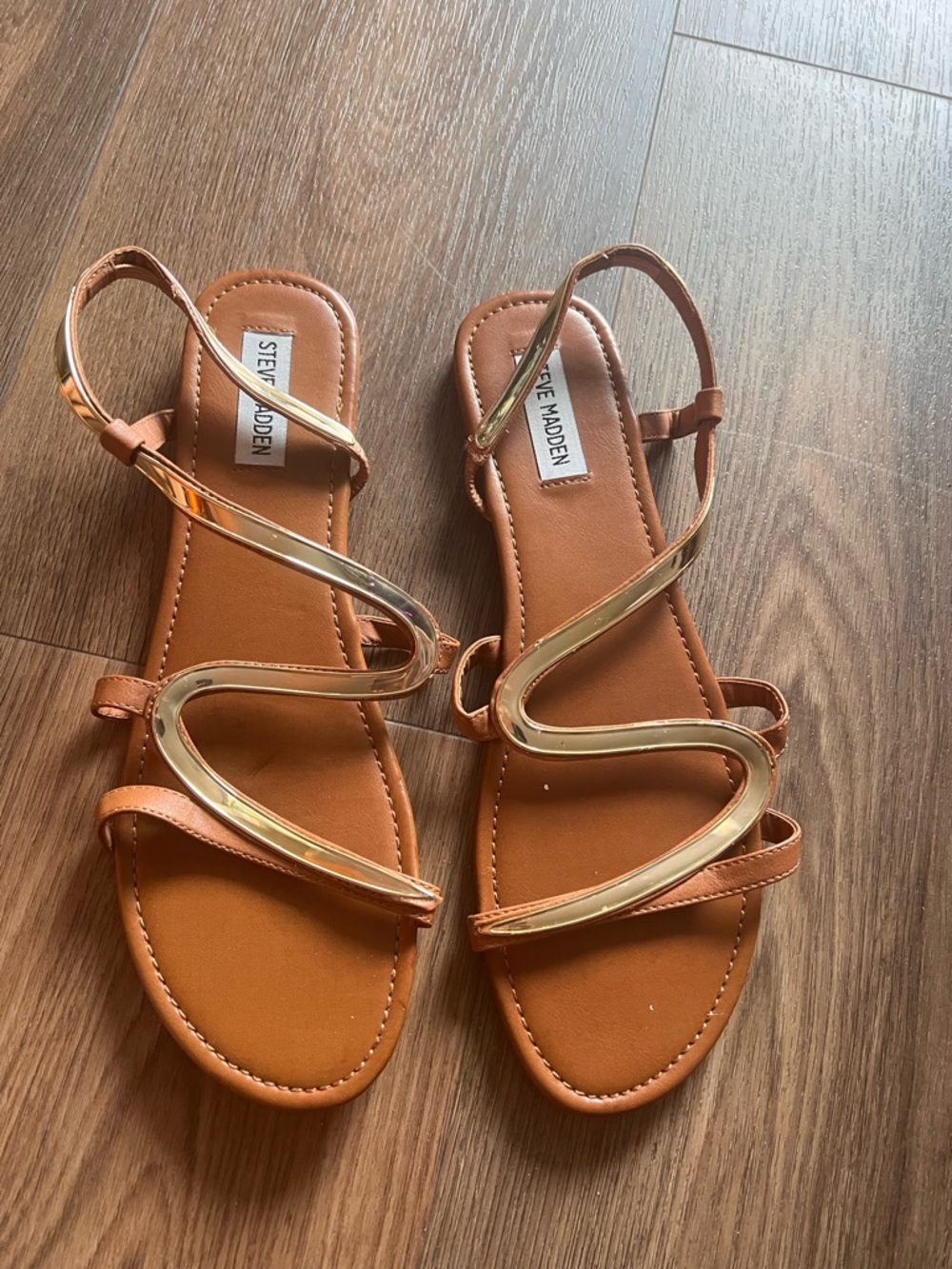 Steve Madden Tan Sandals with Gold Serpentine Straps size 10, worn once